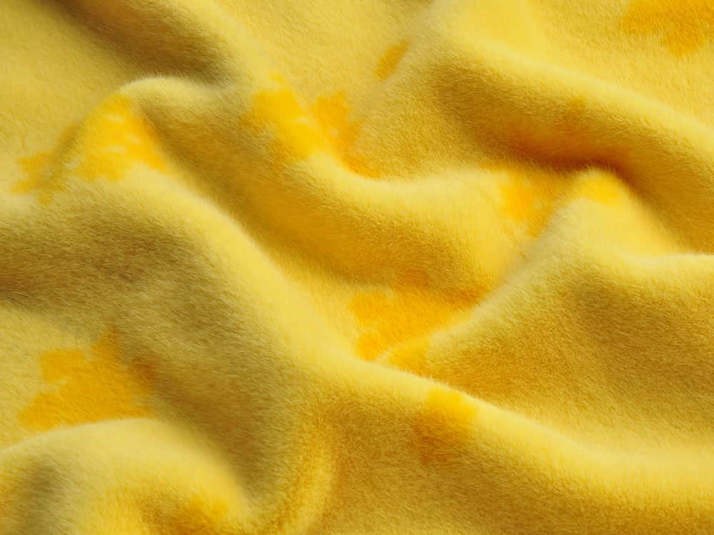 پشم گوسفند مرجانی چه نوع پارچه ای است؟ روش تمیز کردن چیست؟